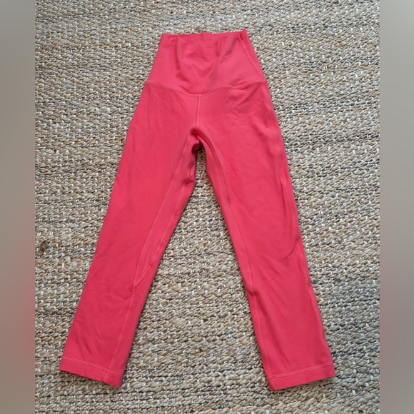 Lululemon Align leggings. Size 2/21” cropped - Picture 3 of 3